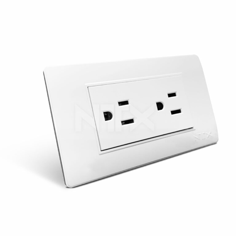 Tomacorriente Doble – Conectividad eléctrica práctica y segura para uso residencial y comercial