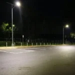 Luminaria LED PRO con panel solar, ideal para alumbrado público y de exteriores Ecolite sas